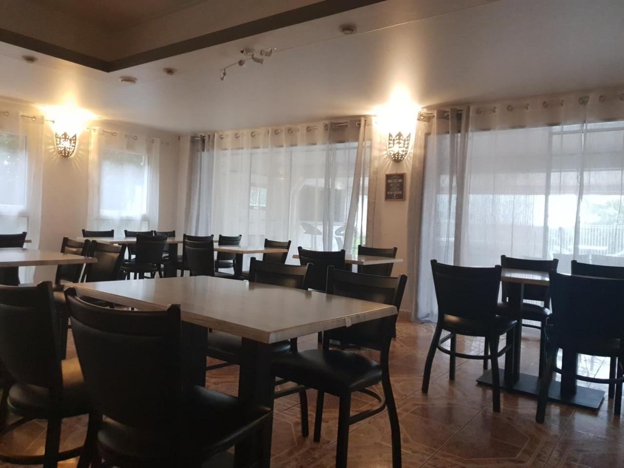 Hotel Althea - Piscine Et Sauna Béziers Buitenkant foto